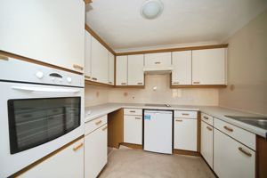 KITCHEN- click for photo gallery